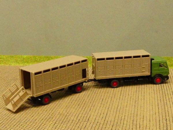 1/87 Wiking MB NG 1628 Viehtransport-Hängerzug grün Sonderpreis 565 1 A