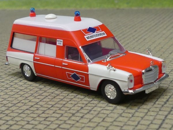 1/87 Brekina MB /8 KTW Werkfeuerwehr Phoenix 13821