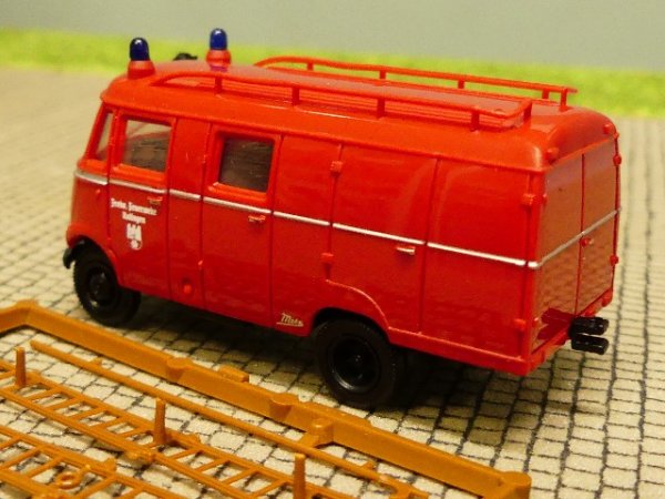 1/87 Brekina MB 319 LF 8 Feuerwehr Ratingen 36611