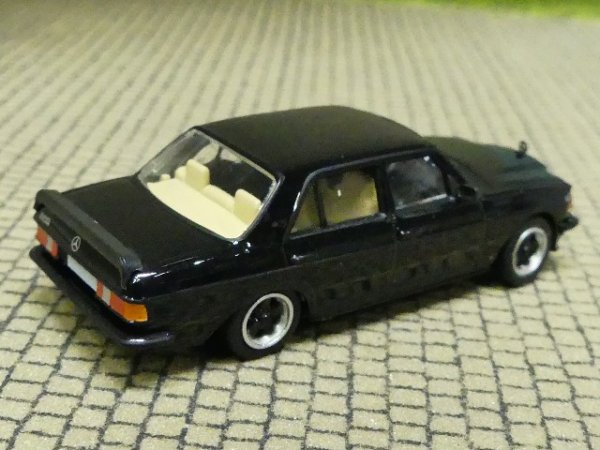 1/87 PCX Mercedes W123 AMG schwarz 870179