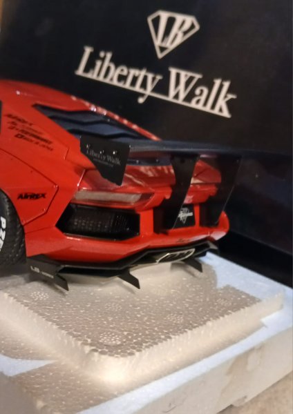 1/18 AUTOart Lamborghini Aventador Liberty Walk LB-Works Red 79108