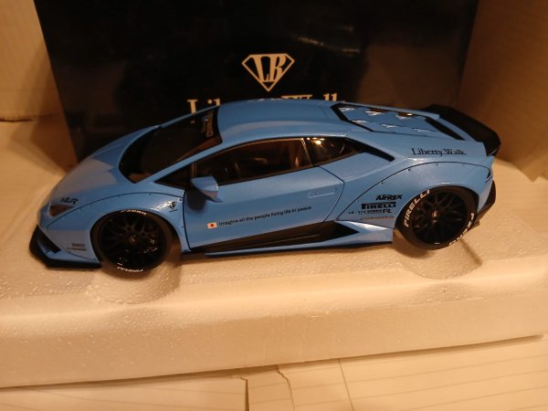 1/18 AUTOart Lamborghini Huracan Liberty Walk LB-Works metallic sky blue 79122