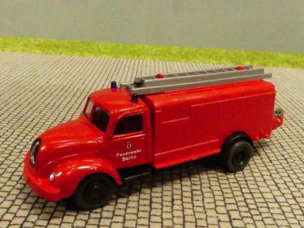 1/87 IMU Magirus Feuerwehr Berlin Rüstwagen SES 14 9500 02