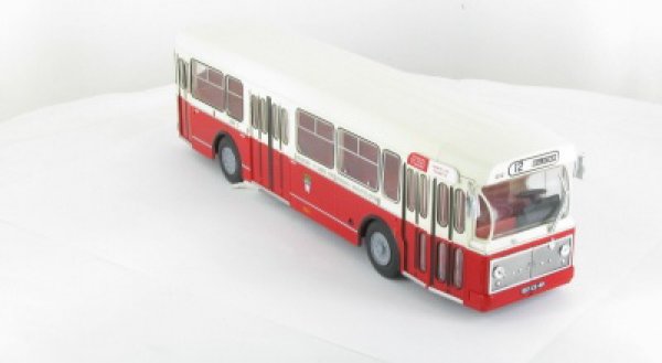 1/43 Ixo Berliet PCM U Lyon Bus 76