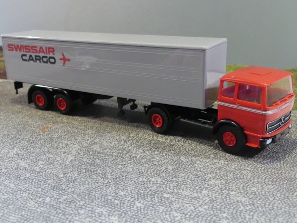 1/87 Brekina MB 1620 Swissair Cargo Koffersattelzug 98162