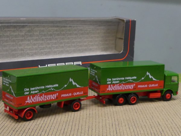 1/87 Herpa MAN F80 Adelholzener Quelle Kühlkoffer-Hängerzug