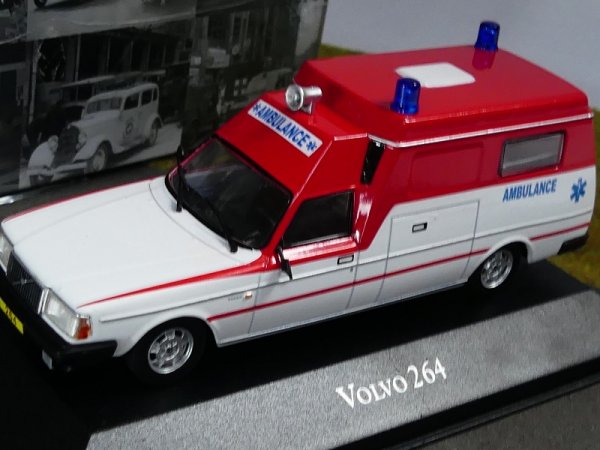 1/43 Atlas Volvo 264 Ambulance Collection