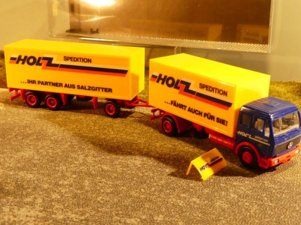 1/87 Herpa Albedo MB NG Holz Spedition Koffer Hängerzug #667