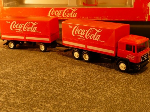 1/87 Herpa Albedo MAN F 90 Coca Cola Pritschen HZ 400115