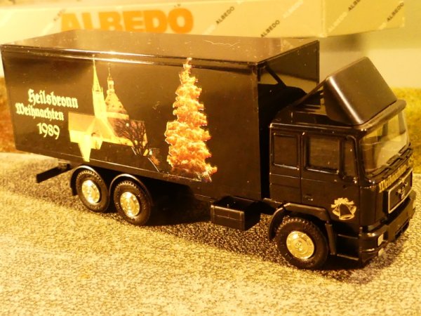 1/87 Herpa Albedo MAN F 90 Weihnachten 1989 Heilsbronn Koffer LKW