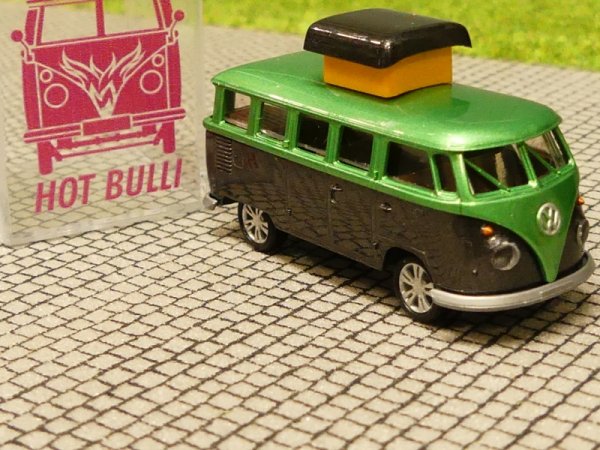 1/87 Brekina # 1852 a VW T1 b Camper grün/grau mit geöffnetem Hubdach Sondermodell Reinhardt