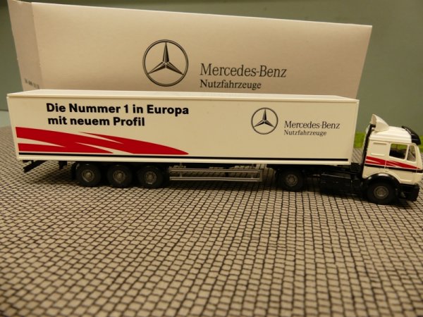 1/87 Wiking MB SK MB Nummer 1 in Europa Koffer Sattelzug