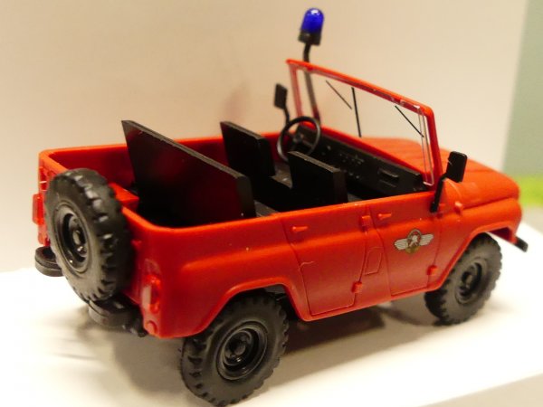 1/87 Busch UAZ 469 Feuerwehr 52103 SONDERPREIS 9.99€ STATT 19.99€