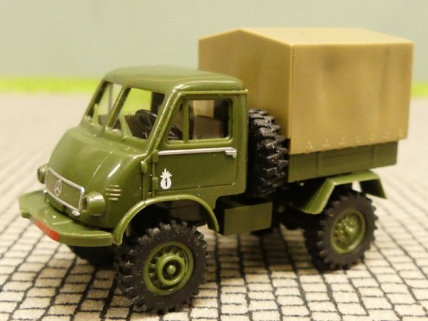 1/87 Brekina Unimog 402 MB Bundeswehr Unimog Museum