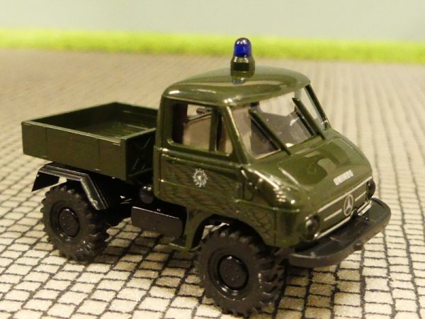 1/87 Brekina Unimog 411 MB Polizei Pritsche 39024