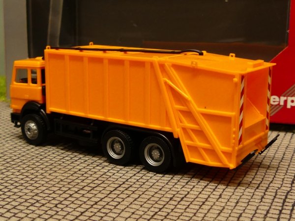 1/87 Herpa Iveco Turbo Pressmüllwagen kommunal 309530