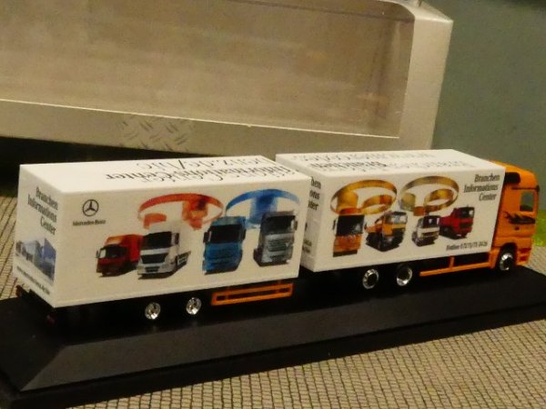 1/87 Herpa MB Actros MB BICenter Ed 5 Koffer Hängerzug