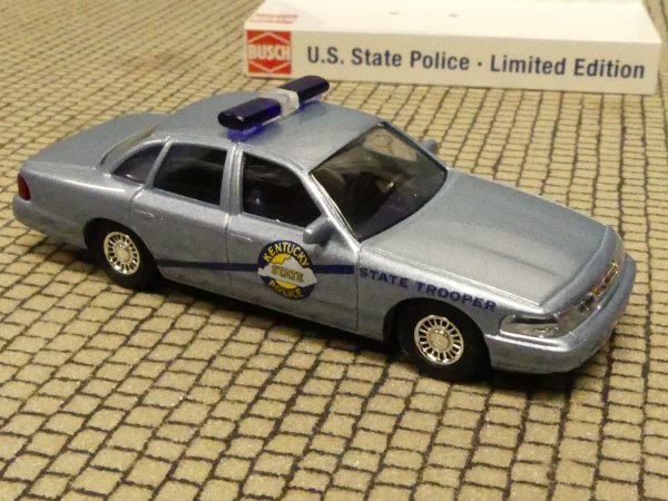 1/87 Busch Ford Crown Victoria State Police Kentucky USA 49082