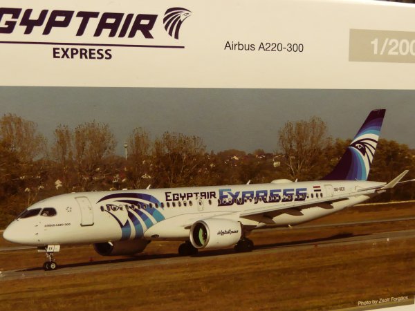 1/200 Herpa Airbus A220-300 Egyptair Express 570787