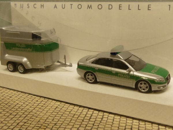 1/87 Busch Audi A4 Polizei + Pferdeanhänger 49223