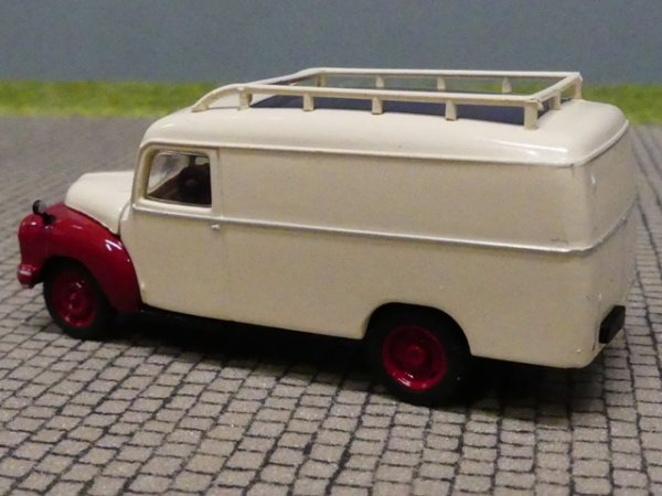 1/87 Brekina Hanomag L28 Kasten elfenbein/rot 58152