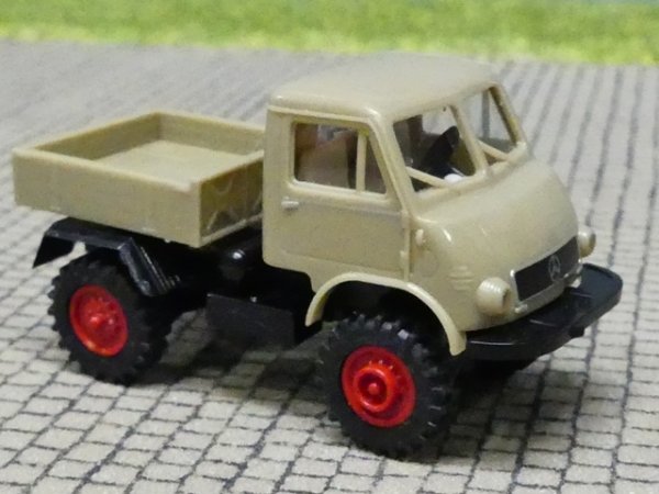 1/87 Brekina Unimog 402 beige 39050