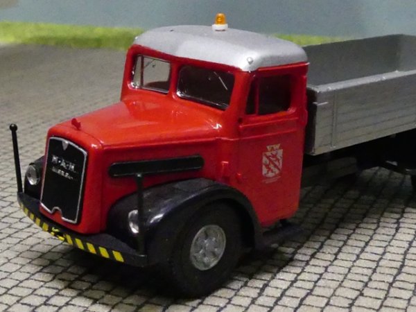 1/87 Brekina MAN F8 Feuerwehr Schweiz Pritsche