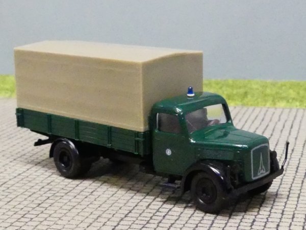 1/87 Brekina Magirus 3500 Polizei Plane 4102