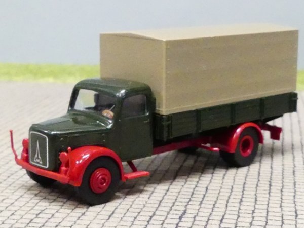 1/87 Brekina Magirus 3500 dunkelgrün Pritsche Plane 41005