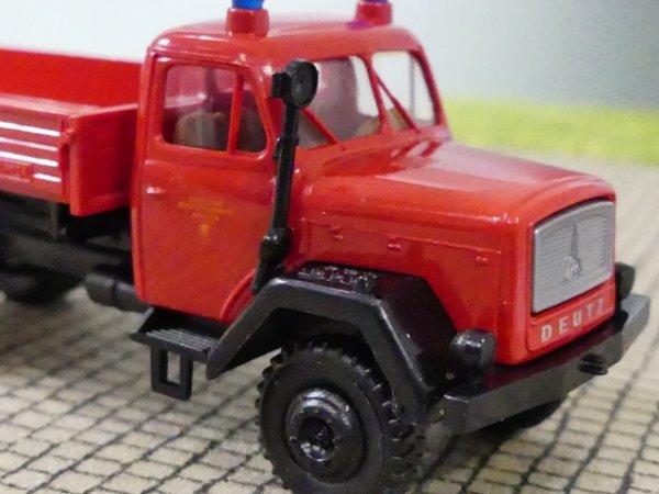 1/87 Brekina Magirus 125 Feuerwehr München Kipper SONDERPREIS 46203