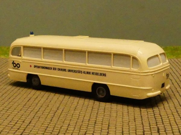 1/87 Brekina MB O 321 DRK Heidelberg OP-Wagen SONDERPREIS