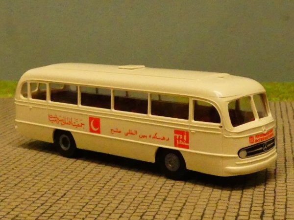 1/87 Brekina MB O 321 Friedensdorf International