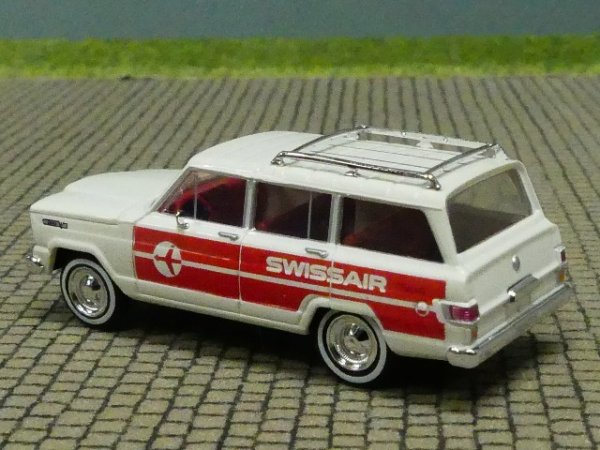 1/87 Brekina Jeep Wagoneer Swissair 91985