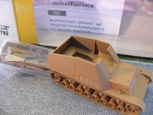 1/87 Roco Minitanks Munitionsträger HUMMEL 792