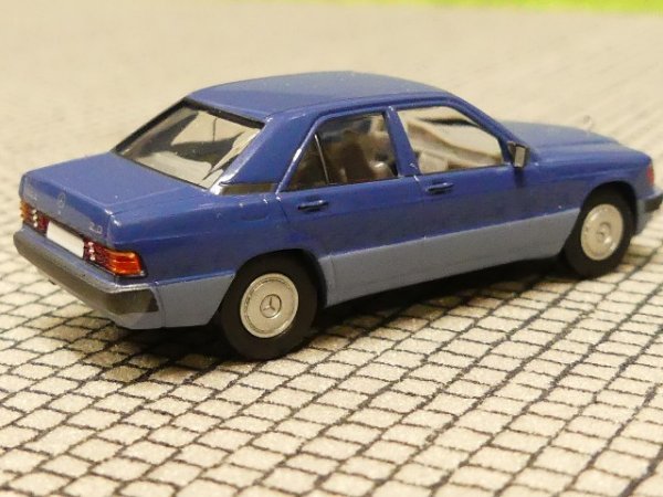 1/87 Brekina MB 190 E dunkelblau 13202 Starmada