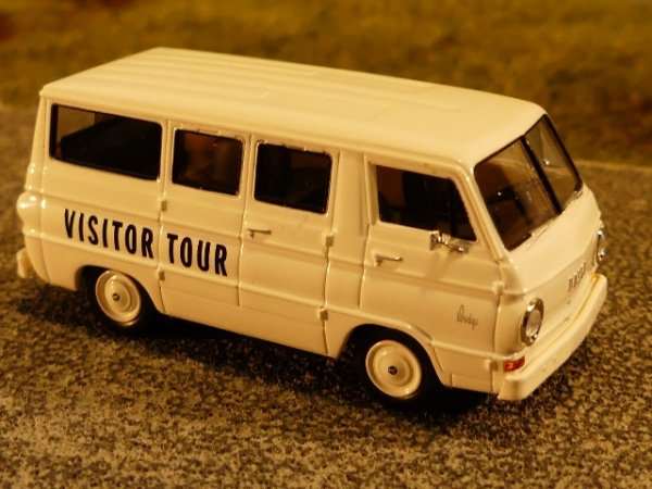 1/87 Brekina Dodge A 100 Visitor Tour 93441