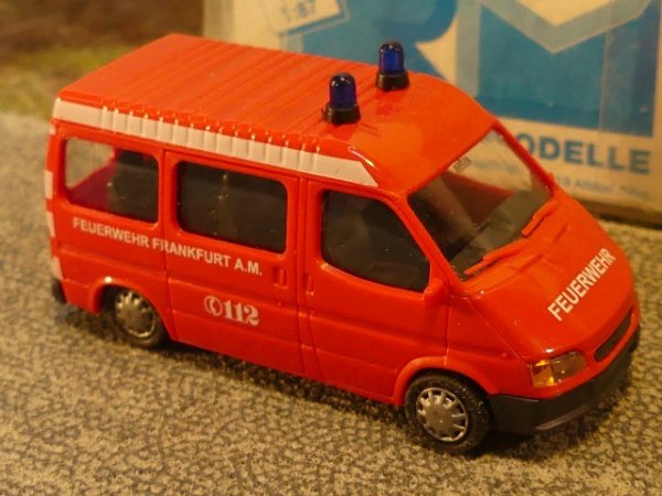 1/87 Rietze Ford Transit Feuerwehr Frankfurt 50712