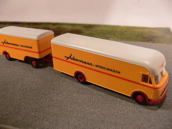 1/87 Brekina MB LP322 Ackermann Möbelwagen gelb 57200