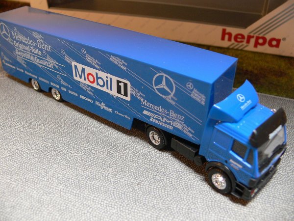 1/87 Herpa 036597 MB SK AMG Mobil 1 Koffer-Sattelzug