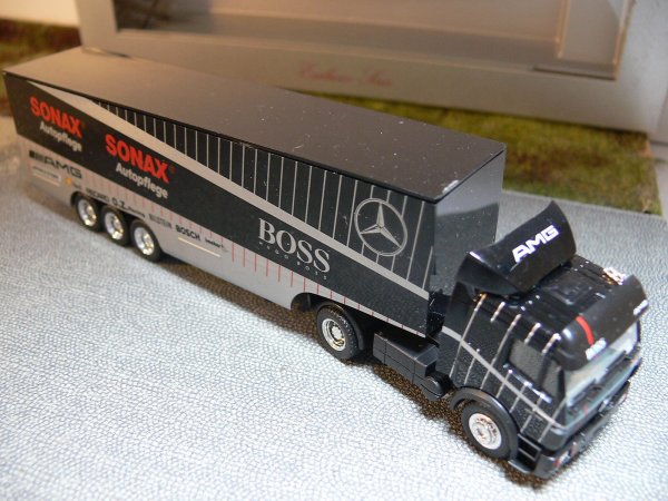 1/87 Herpa MB SK AMG SONAX Koffersattelzug