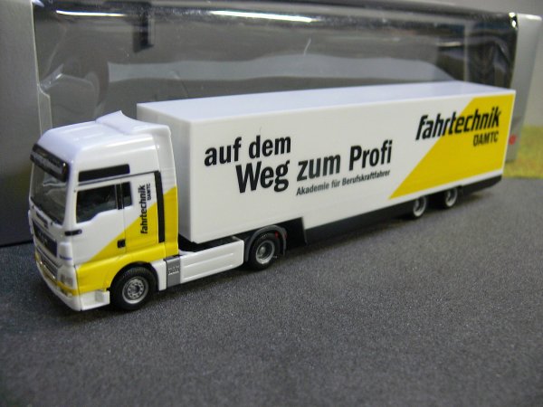 1/87 Herpa MAN TGX XXL ÖAMTC Fahrtechnik Sattelzug 301398