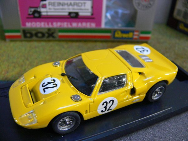 1/43 Box Ford GT 40 SPA 68 #32 8454