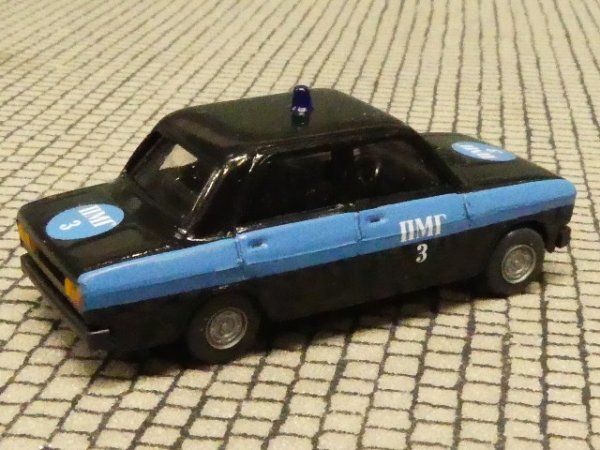 1/87 SES Lada Autobahn Polizei Russland 13000230