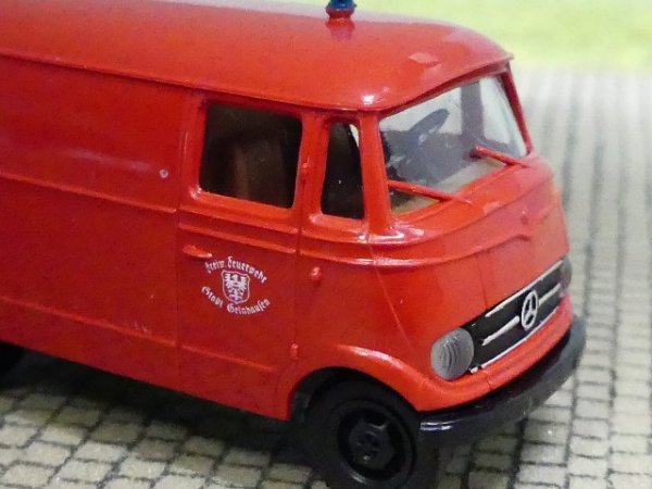 1/87 Brekina MB 319 Feuerwehr Gielnhausen Kasten