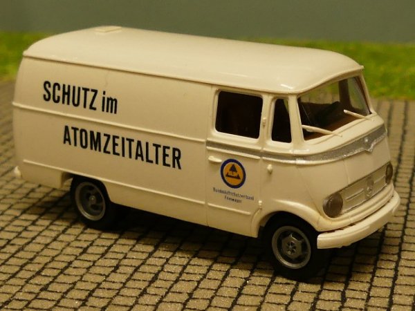 1/87 Brekina MB 319 Schutz im Atomzeitalter Kasten 3609