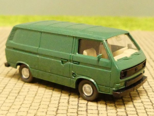 1/87 Wiking VW T3 Kasten grün 290/2 A