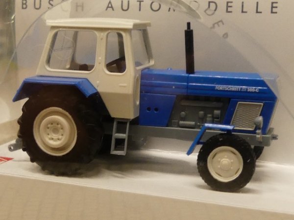 1/87 Busch Fortschritt ZT 300 blau + Pendelachse 42800