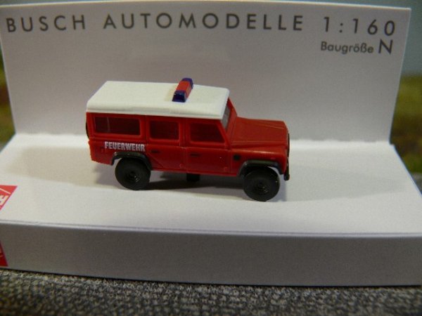 1/160 Busch Land Rover Defender Feuerwehr N-Spur 8375