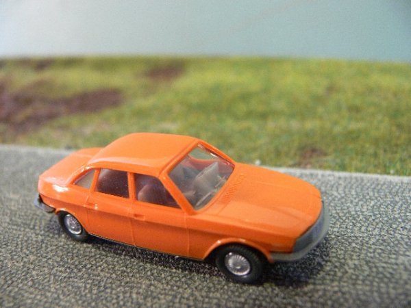 1/87 Wiking NSU Ro 80 orange 128 6 A