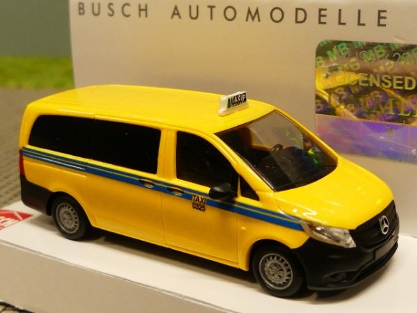 1/87 Busch MB Vito Taxi Portugal 51128